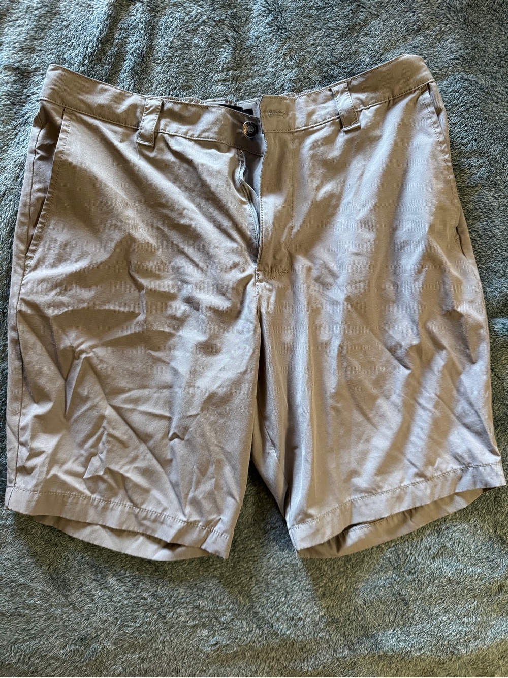 Banana Republic Men's Light Khaki Flat-Front Shorts